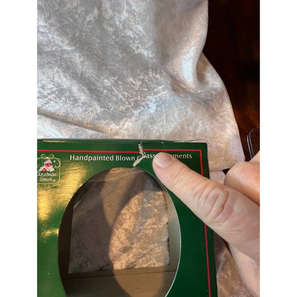 Christmas House Handpainted Blown Glass Ornaments Set of 2 Gingerbread & Ball - Picture 7 of 7